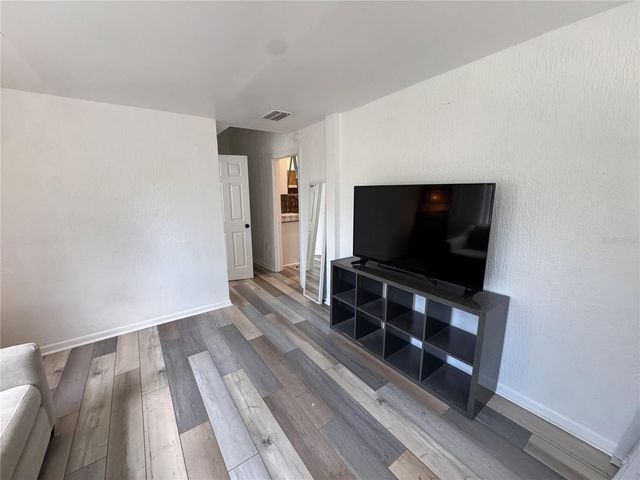 142 6TH AVENUE N 1, St Petersburg, FL 33701