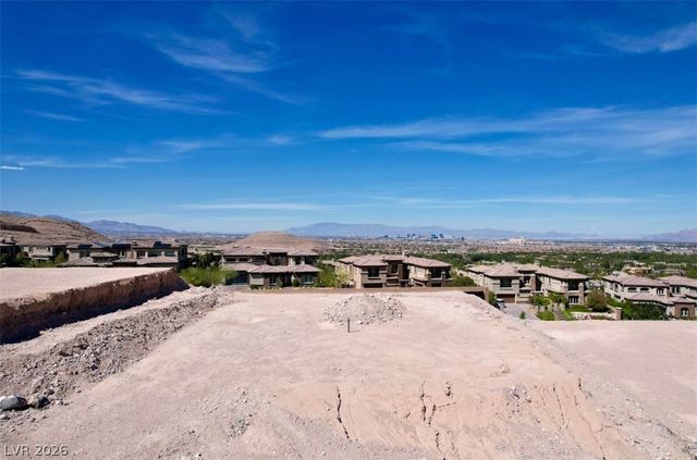 30 Mountain View Drive, Las Vegas, NV 89141