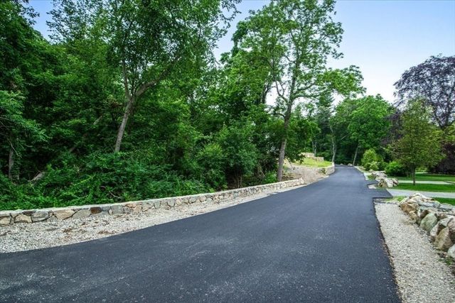 20 Shuttleworth, Dedham, MA 02026