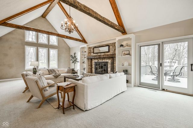 702 Morningside Drive, Zionsville, IN 46077