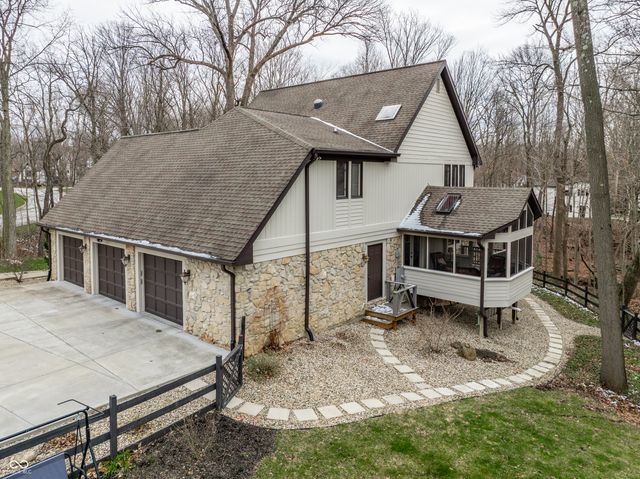 702 Morningside Drive, Zionsville, IN 46077