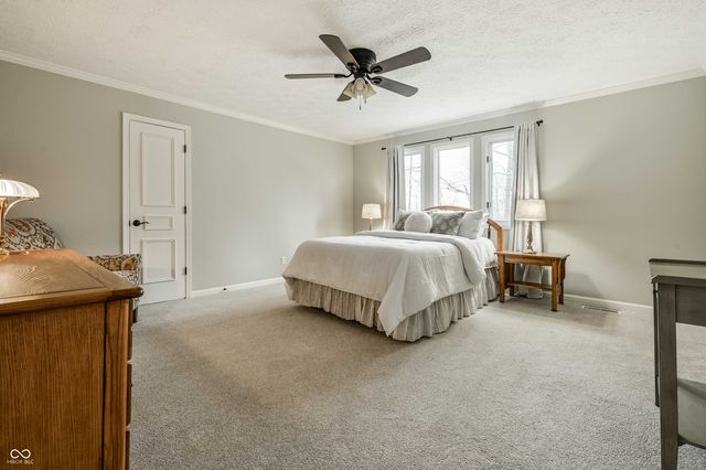 702 Morningside Drive, Zionsville, IN 46077