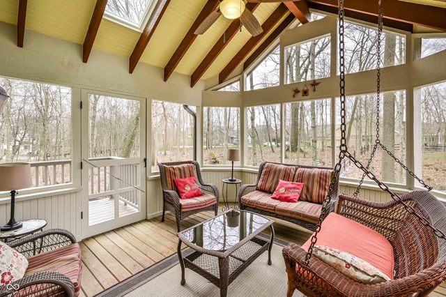 702 Morningside Drive, Zionsville, IN 46077