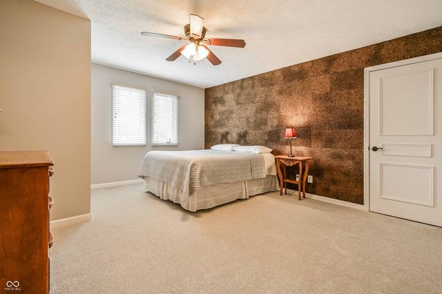 702 Morningside Drive, Zionsville, IN 46077