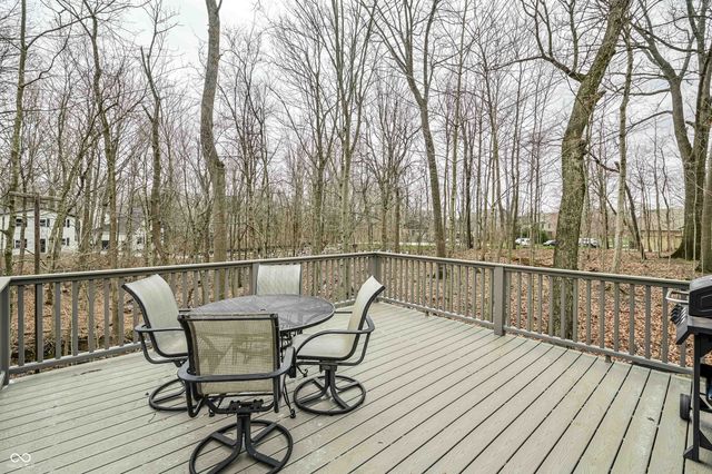 702 Morningside Drive, Zionsville, IN 46077