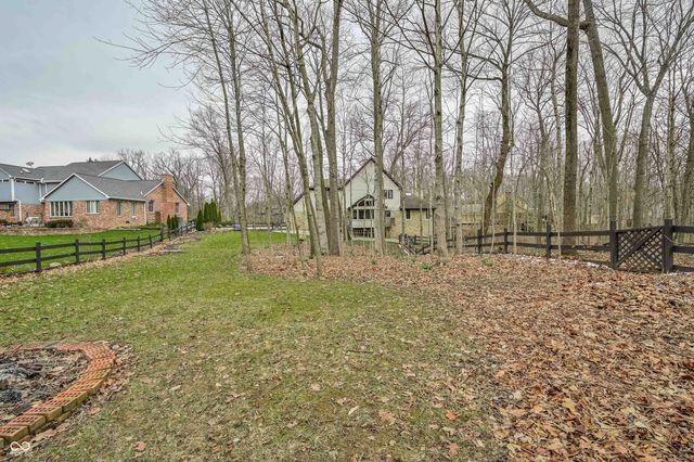 702 Morningside Drive, Zionsville, IN 46077