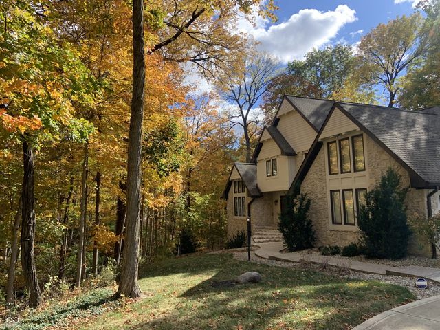 702 Morningside Drive, Zionsville, IN 46077