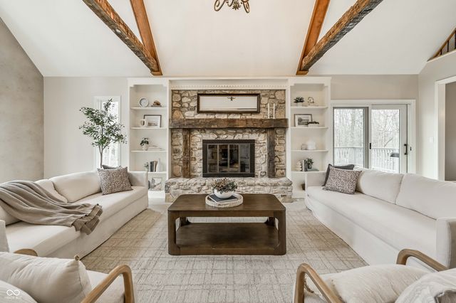 702 Morningside Drive, Zionsville, IN 46077