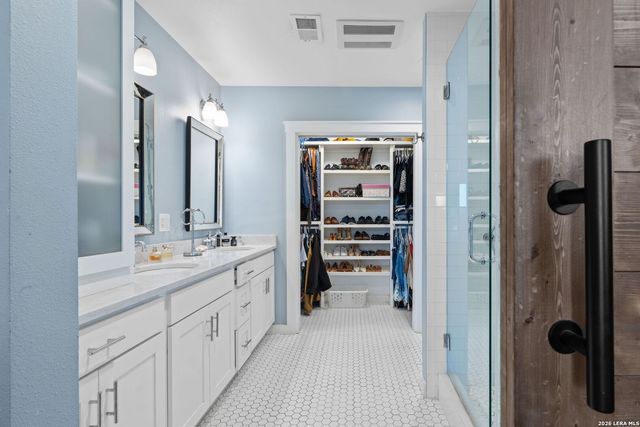 440 W Lynwood, San Antonio, TX 78212