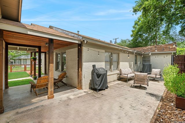 440 W Lynwood, San Antonio, TX 78212