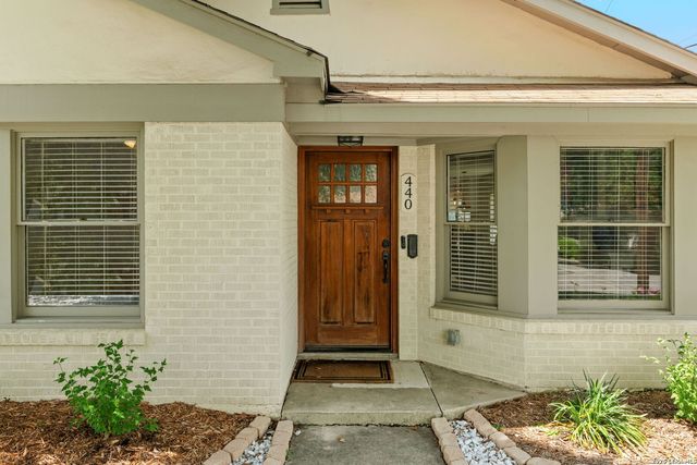 440 W Lynwood, San Antonio, TX 78212
