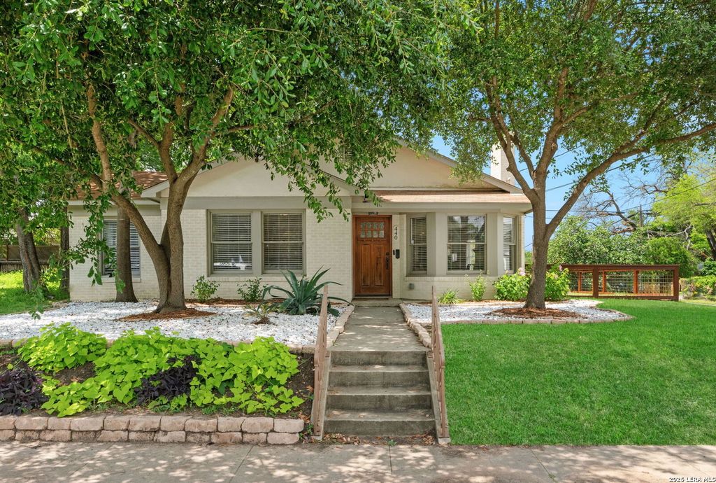 440 W Lynwood, San Antonio, TX 78212