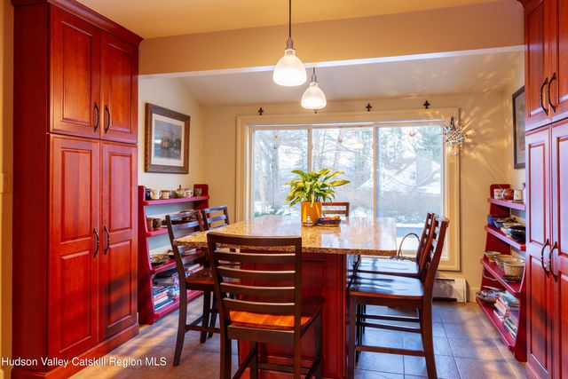 95 Lakeview Avenue, Kingston, NY 12401