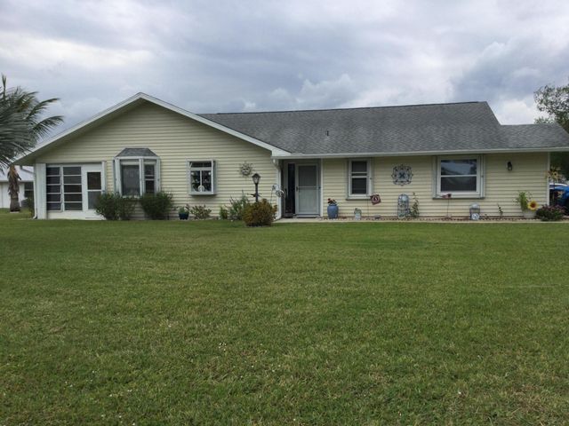 3882 SE Canvas Back Place, Stuart, FL 34997