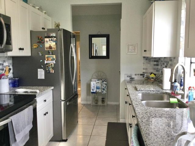 3882 SE Canvas Back Place, Stuart, FL 34997