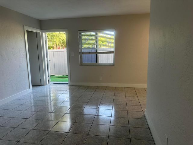 6109 SW 30th Street 3, Miramar, FL 33023