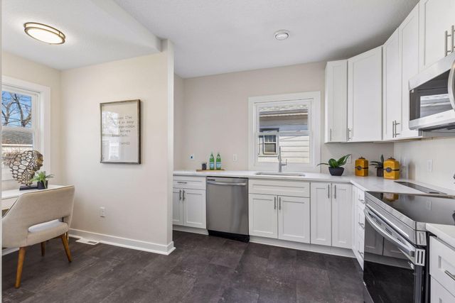 3315 Vincent Avenue N, Minneapolis, MN 55412