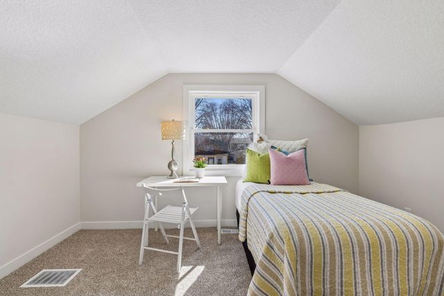 3315 Vincent Avenue N, Minneapolis, MN 55412