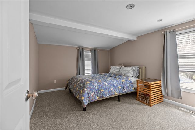 1024 ANTHONY Road, Portsmouth, RI 02871