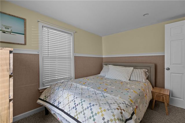 1024 ANTHONY Road, Portsmouth, RI 02871