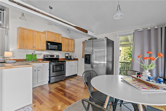 1024 ANTHONY Road, Portsmouth, RI 02871