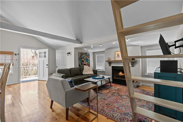1024 ANTHONY Road, Portsmouth, RI 02871