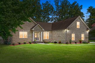 1040 Northridge Dr, Greenbrier, TN 37073