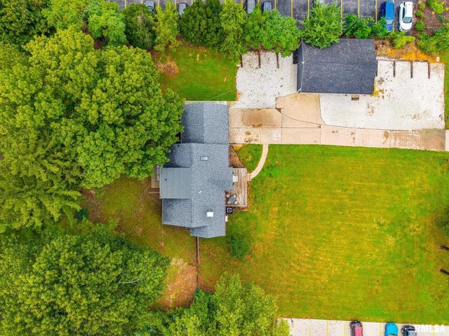 6605 N SHERIDAN Road, Peoria, IL 61604