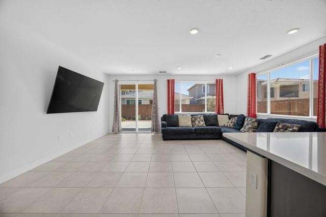 5936 Quilter St, Sacramento, CA 95835