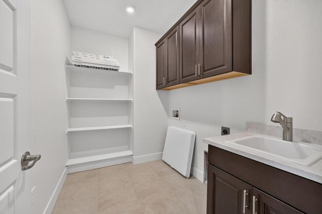 5936 Quilter St, Sacramento, CA 95835
