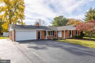 204 LAUREL HILL DR, Stephens City, VA 22655