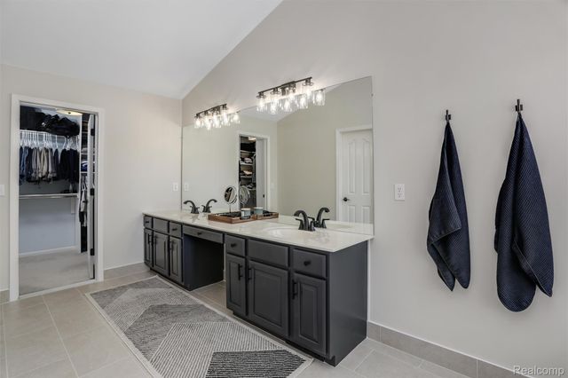 1412 Marina Pointe Blvd, Orion Charter Township, MI 48362