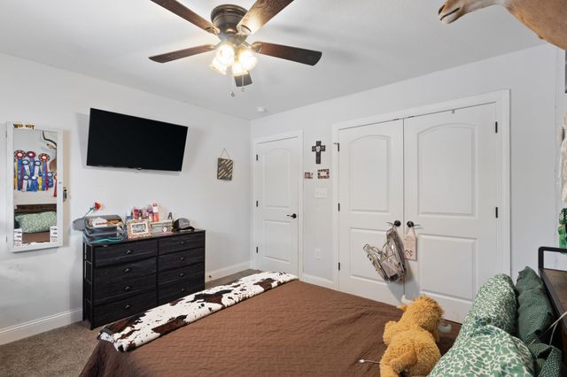 2267 Vaught Rd., Galivants Ferry, SC 29544