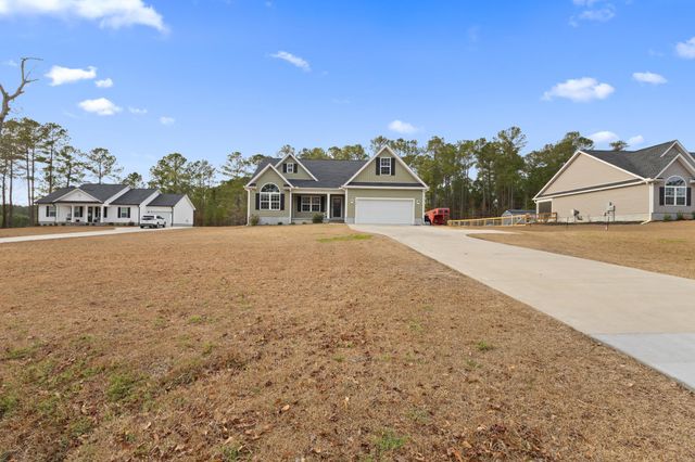 2267 Vaught Rd., Galivants Ferry, SC 29544