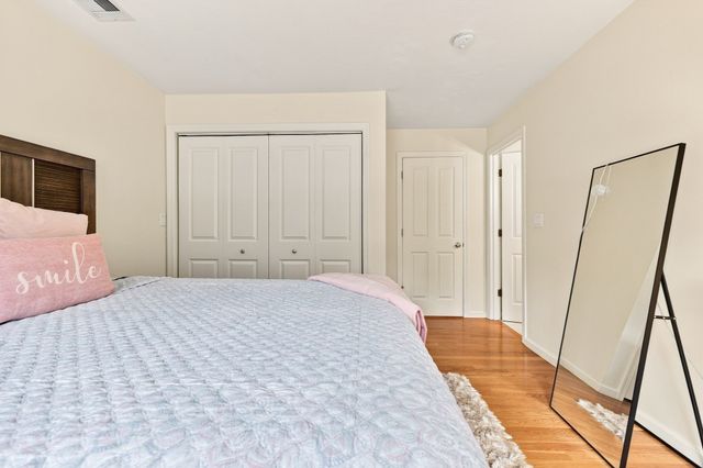 8 Juniper Road, Upton, MA 01568