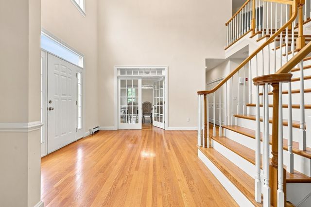 8 Juniper Road, Upton, MA 01568