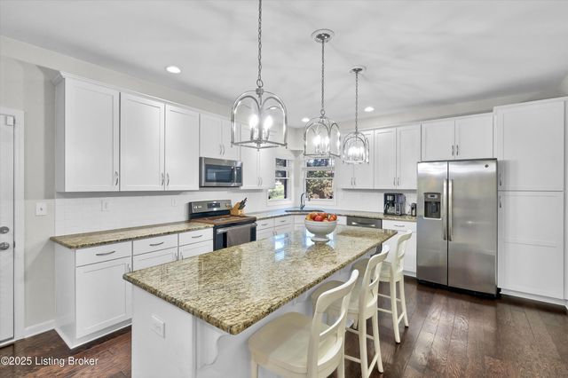 3102 Reserve Pkwy, La Grange, KY 40031