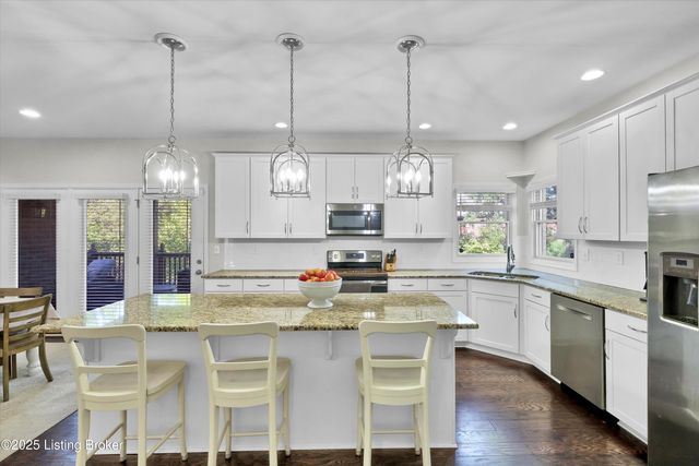 3102 Reserve Pkwy, La Grange, KY 40031