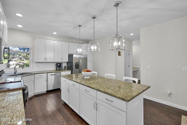 3102 Reserve Pkwy, La Grange, KY 40031