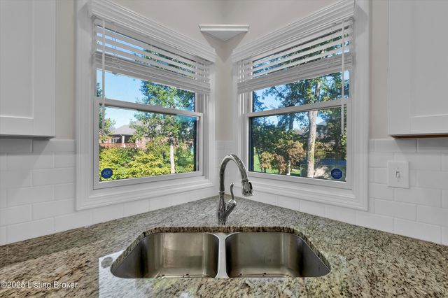 3102 Reserve Pkwy, La Grange, KY 40031