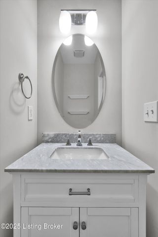 3102 Reserve Pkwy, La Grange, KY 40031