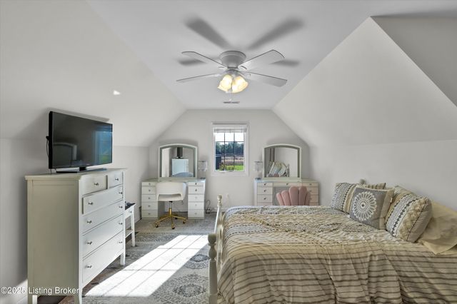 3102 Reserve Pkwy, La Grange, KY 40031