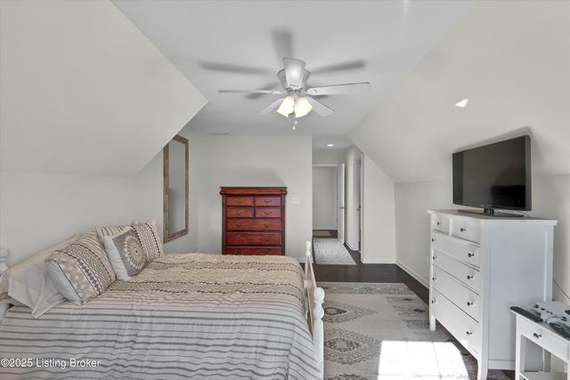 3102 Reserve Pkwy, La Grange, KY 40031