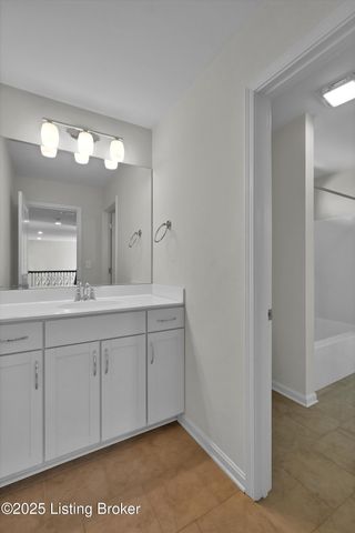 3102 Reserve Pkwy, La Grange, KY 40031