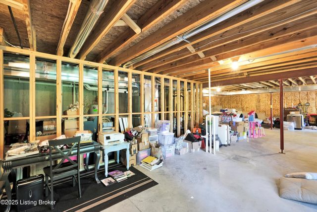 3102 Reserve Pkwy, La Grange, KY 40031