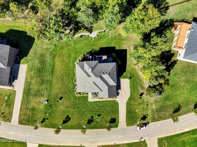 3102 Reserve Pkwy, La Grange, KY 40031