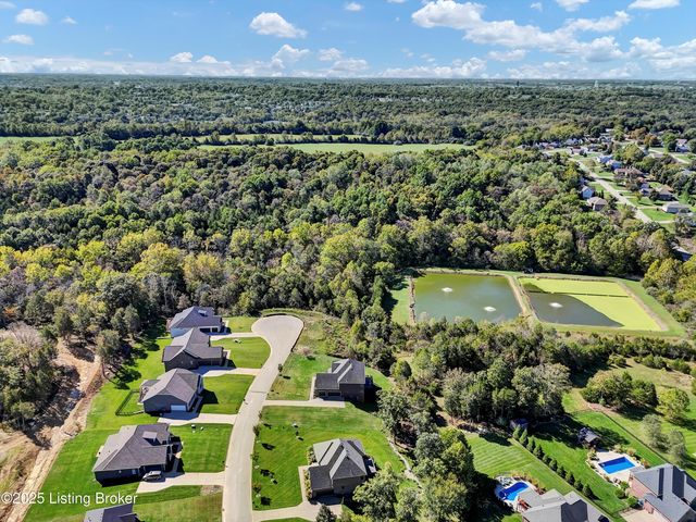 3102 Reserve Pkwy, La Grange, KY 40031