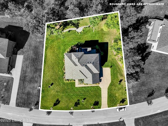 3102 Reserve Pkwy, La Grange, KY 40031