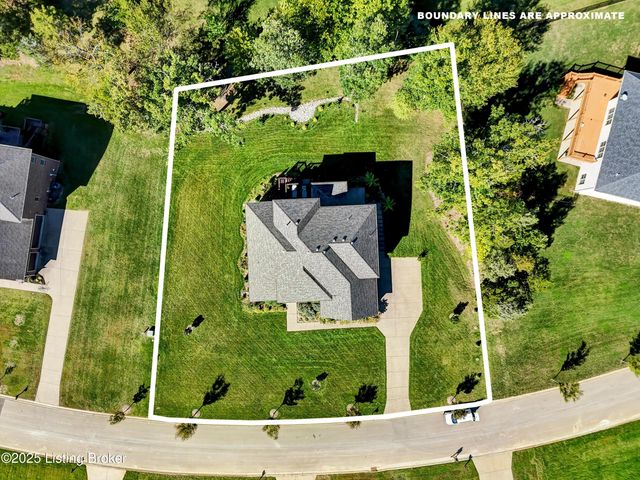 3102 Reserve Pkwy, La Grange, KY 40031