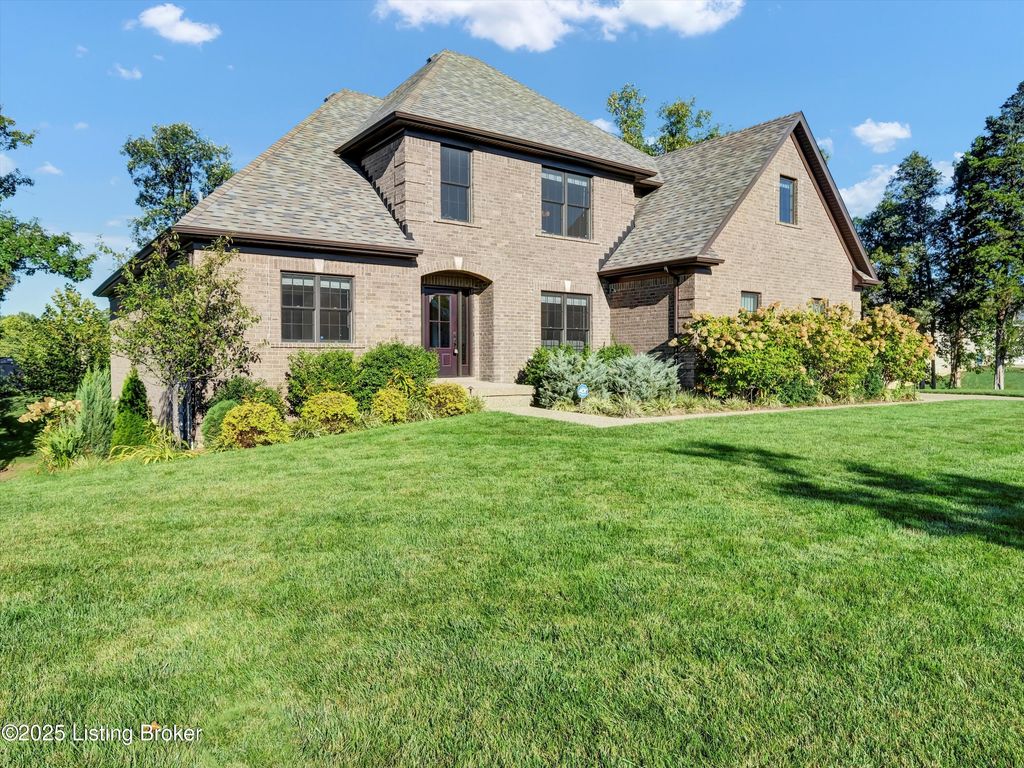 3102 Reserve Pkwy, La Grange, KY 40031